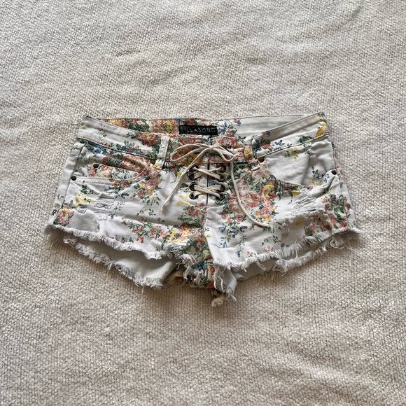 Y2K Floral Billabong Shorts - Picture 7 of 8
